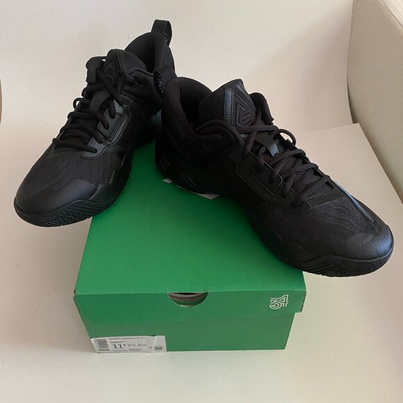 NWB Nike Giannis Immortality 3 All Black Athletic Shoes Men\'s Sz 11.5 DZ7533-001 main image 4